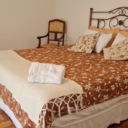 Вилла Veinticinco Casa De Huespedes Мендоса Экстерьер фото